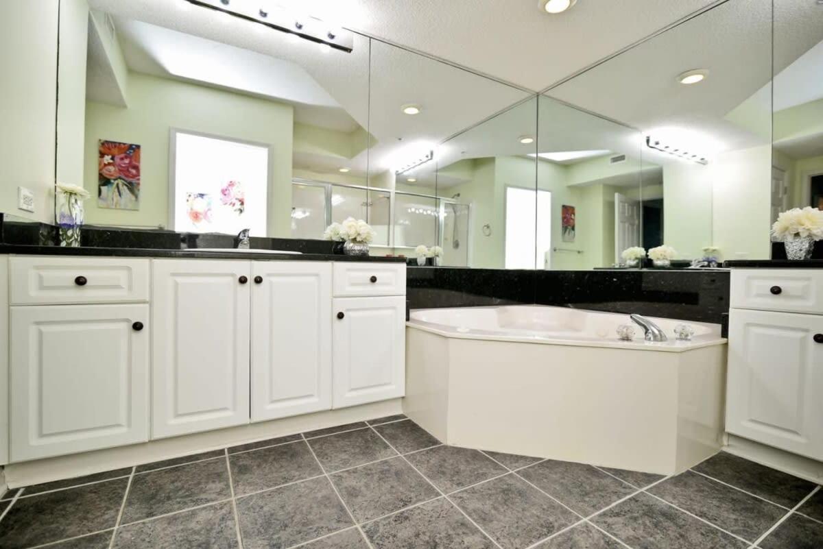 Waterfront Luxury Huge Condo With 15000Sf Pool Myrtle Beach Exteriér fotografie